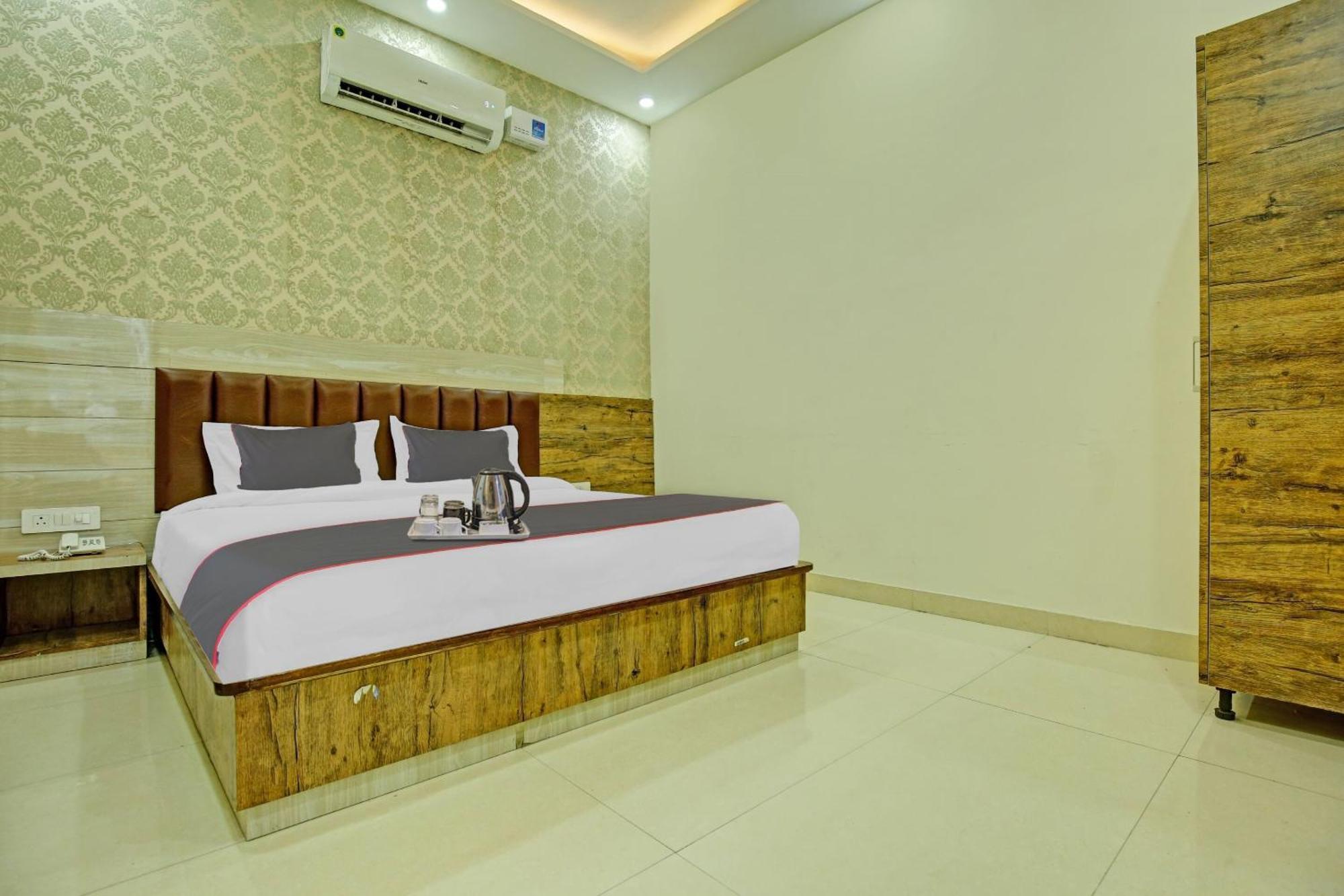 Collection O Rd Hotel Zirakpur Ngoại thất bức ảnh