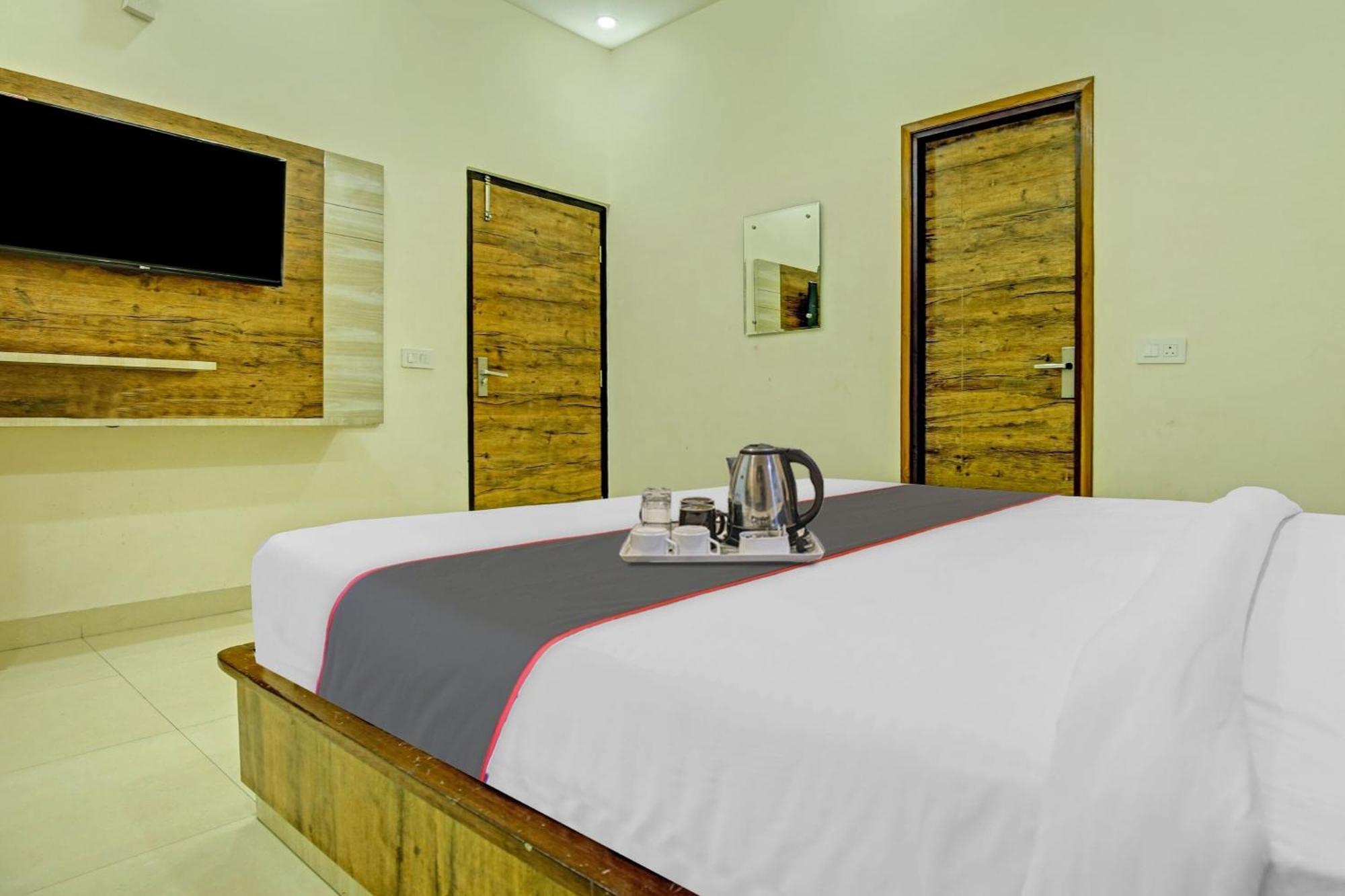 Collection O Rd Hotel Zirakpur Ngoại thất bức ảnh